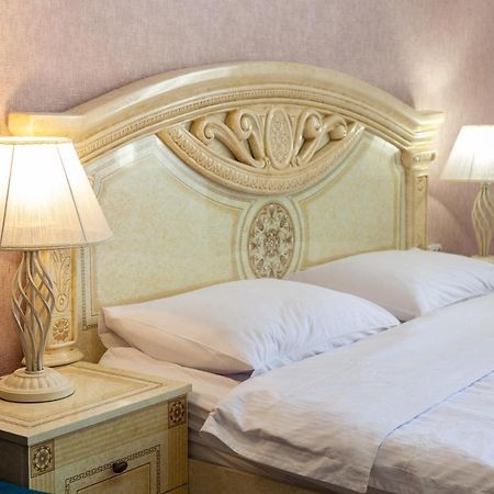 2 Isolated Bedrooms In The Austrian Building Levia 3 Львов Экстерьер фото